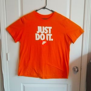 Mens Nike Tshirt XXL Darl-Orange
